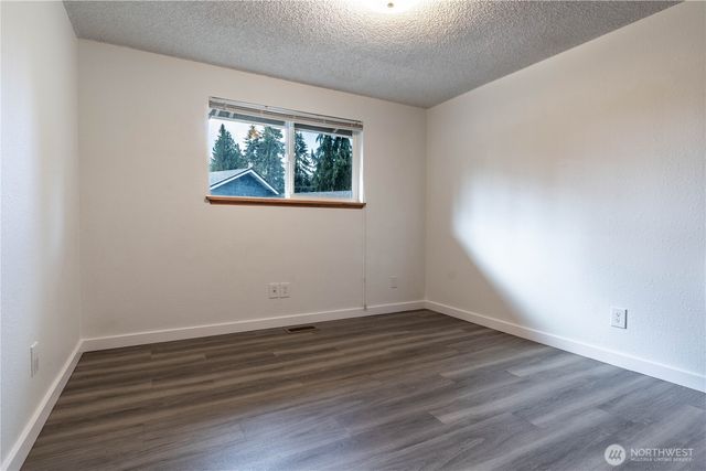 7102 48th Avenue E, Tacoma, WA 98443