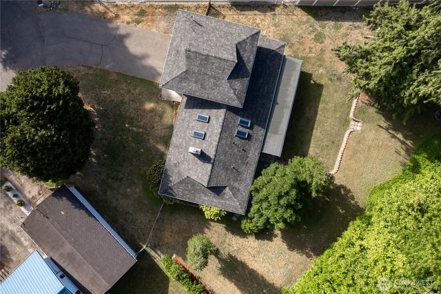 7102 48th Avenue E, Tacoma, WA 98443