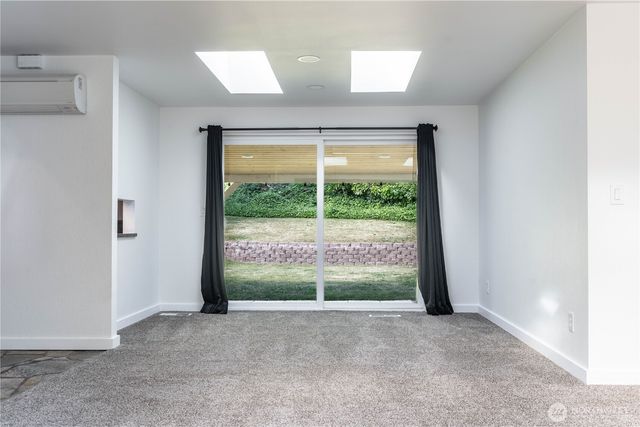 7102 48th Avenue E, Tacoma, WA 98443