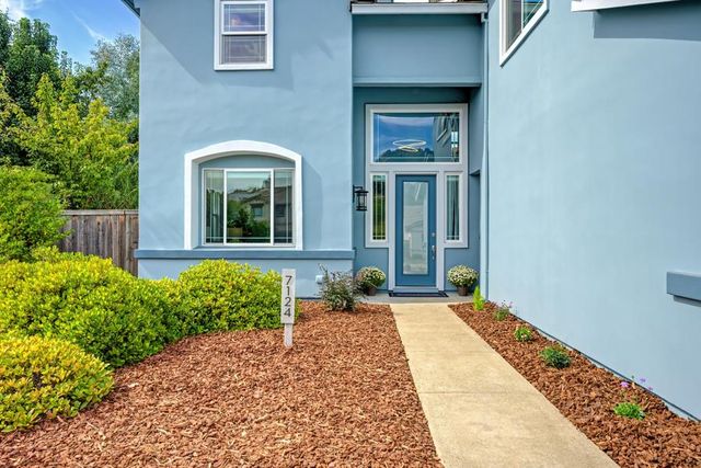 7124 Cinnamon Teal Way, El Dorado Hills, CA 95762