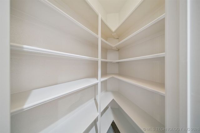 7816 E Commercial Street, Broken Arrow, OK 74014