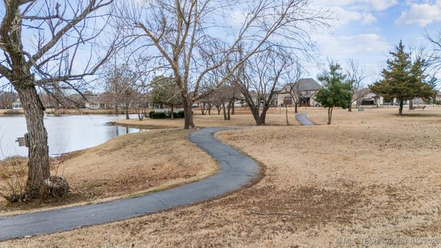 7816 E Commercial Street, Broken Arrow, OK 74014