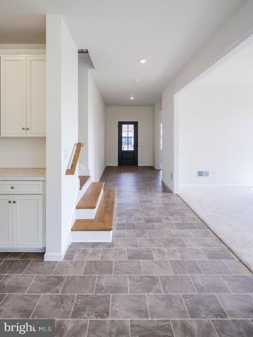 400 CORI DR, Gilbertsville, PA 19525
