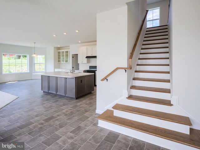 400 CORI DR, Gilbertsville, PA 19525
