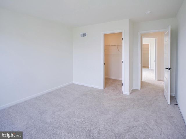 400 CORI DR, Gilbertsville, PA 19525
