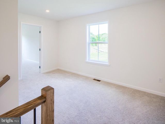 400 CORI DR, Gilbertsville, PA 19525