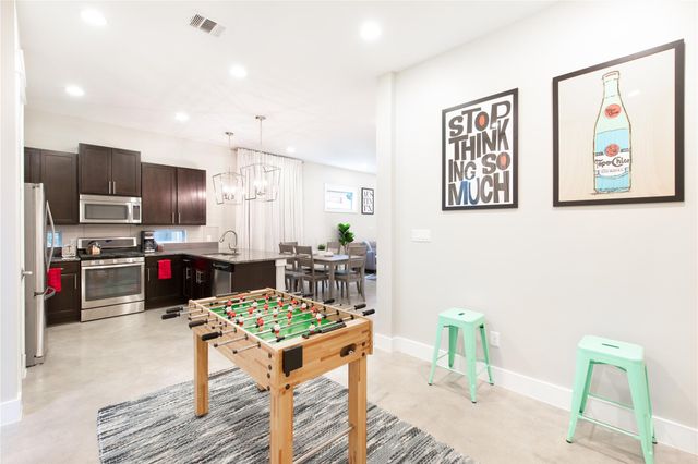614 Terrell Hill DR D, Austin, TX 78704