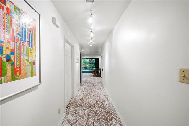3 Willow Glen, Atlanta, GA 30342