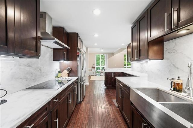 3 Willow Glen, Atlanta, GA 30342