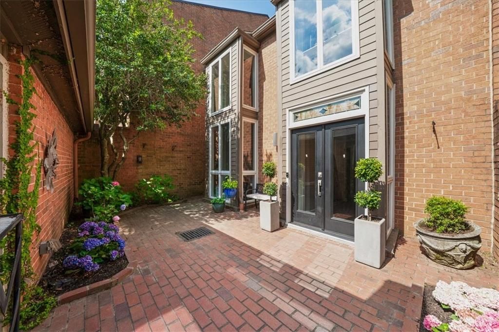 3 Willow Glen, Atlanta, GA 30342