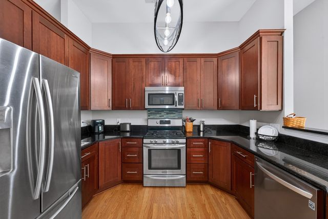 1105 Harpeth Mill Ct, Nashville, TN 37221