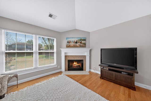 1105 Harpeth Mill Ct, Nashville, TN 37221