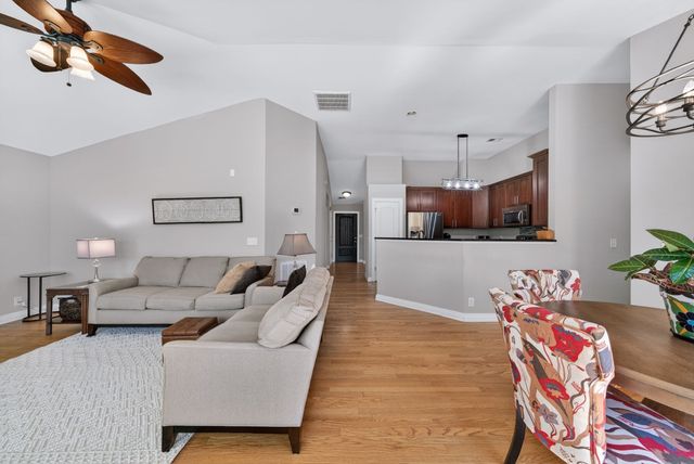 1105 Harpeth Mill Ct, Nashville, TN 37221