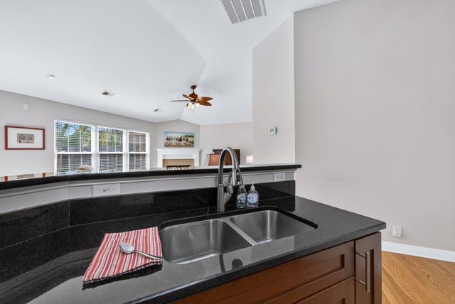 1105 Harpeth Mill Ct, Nashville, TN 37221