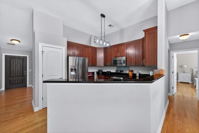 1105 Harpeth Mill Ct, Nashville, TN 37221