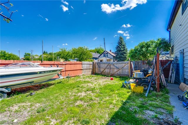 7800 Guthrie Avenue, Cleveland, OH 44102