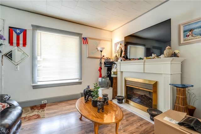 7800 Guthrie Avenue, Cleveland, OH 44102