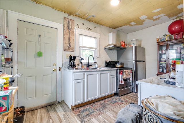7800 Guthrie Avenue, Cleveland, OH 44102