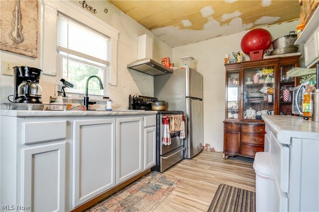 7800 Guthrie Avenue, Cleveland, OH 44102