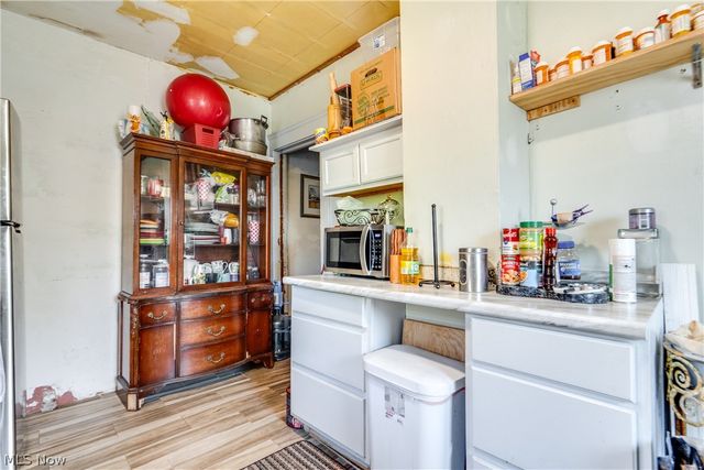 7800 Guthrie Avenue, Cleveland, OH 44102