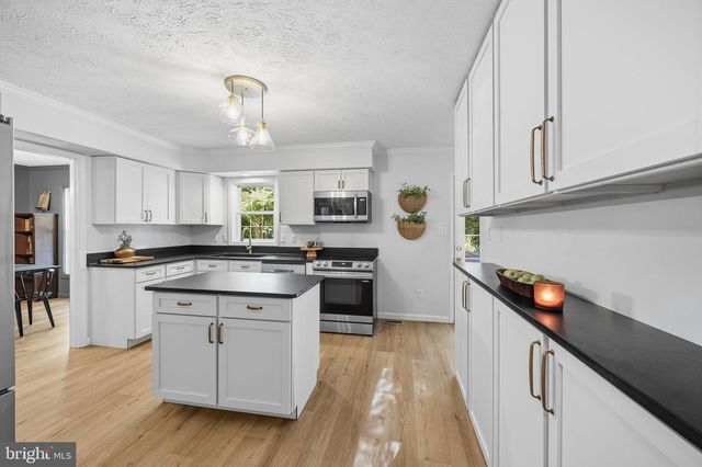 11 COBBLESTONE WAY, Fredericksburg, VA 22406