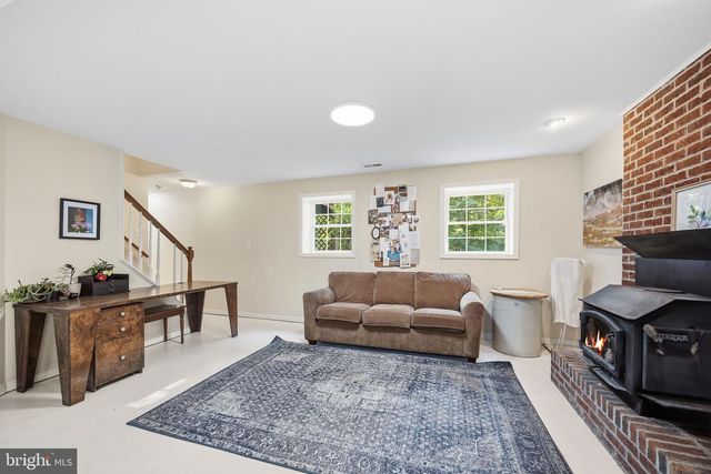 11 COBBLESTONE WAY, Fredericksburg, VA 22406