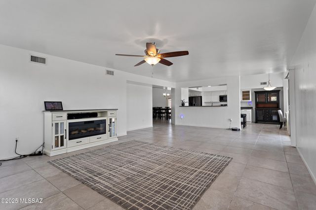 761 W Grantham Street, Vail, AZ 85641