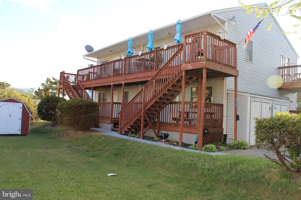 Image 2 of property listing at 105 79TH ST #A, Ocean City, MD 21842