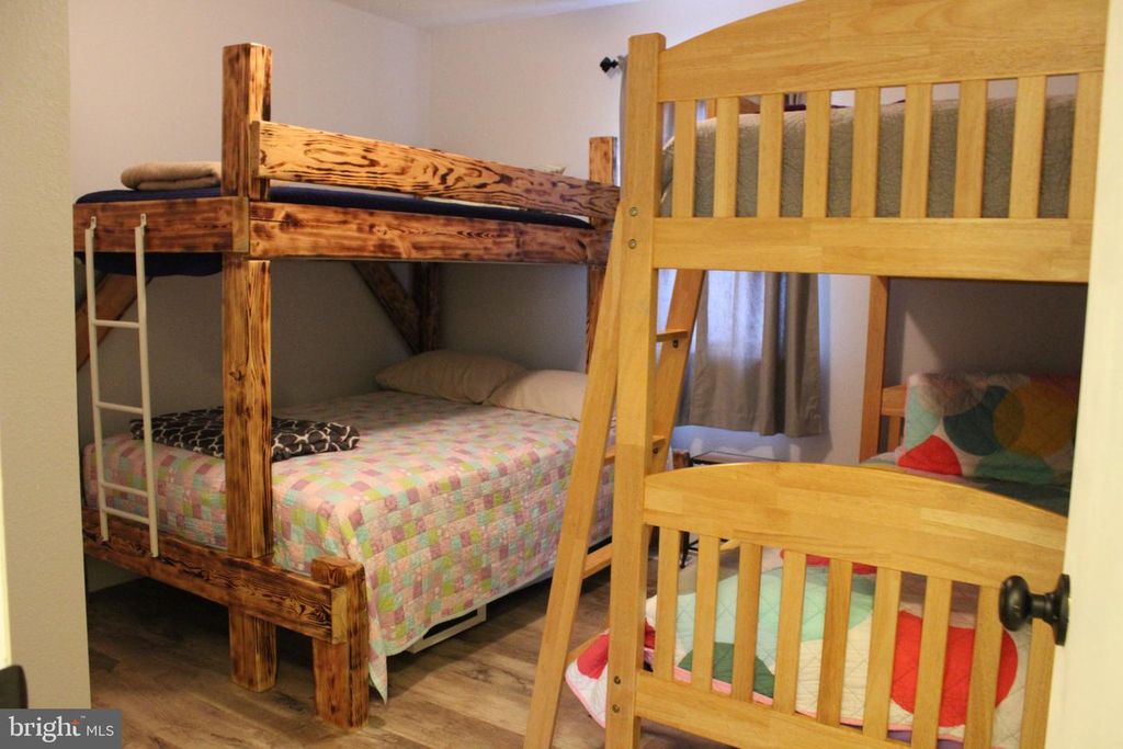 Image 9 of property listing at 105 79TH ST #A, Ocean City, MD 21842