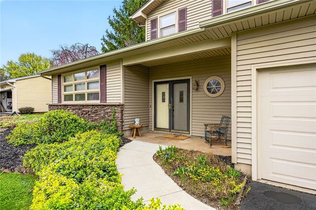 100 Gordon Drive, Greece, NY 14626