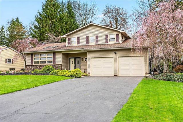 100 Gordon Drive, Greece, NY 14626