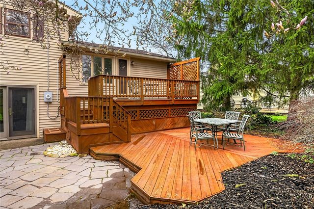 100 Gordon Drive, Greece, NY 14626