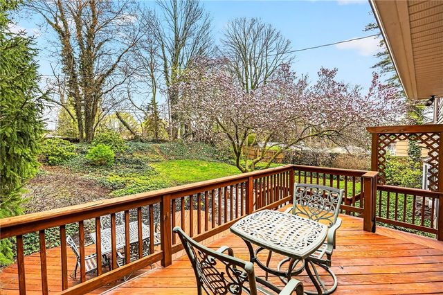 100 Gordon Drive, Greece, NY 14626
