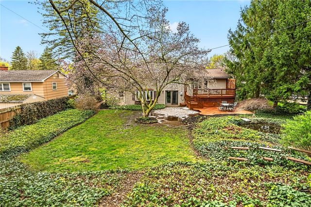 100 Gordon Drive, Greece, NY 14626