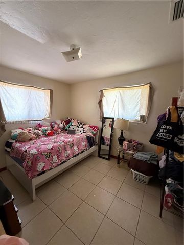 19650 SW 117th Ave, Miami, FL 33177