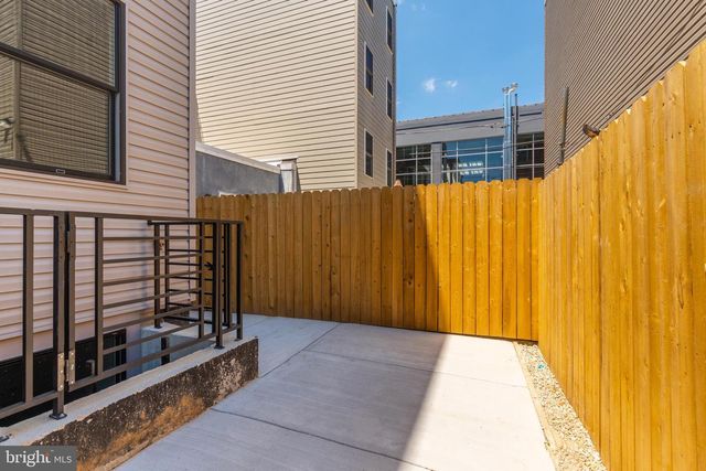 1123 S 20TH ST, Philadelphia, PA 19146