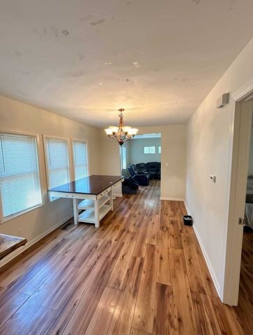 13921 S Atlantic Avenue, Riverdale, IL 60827