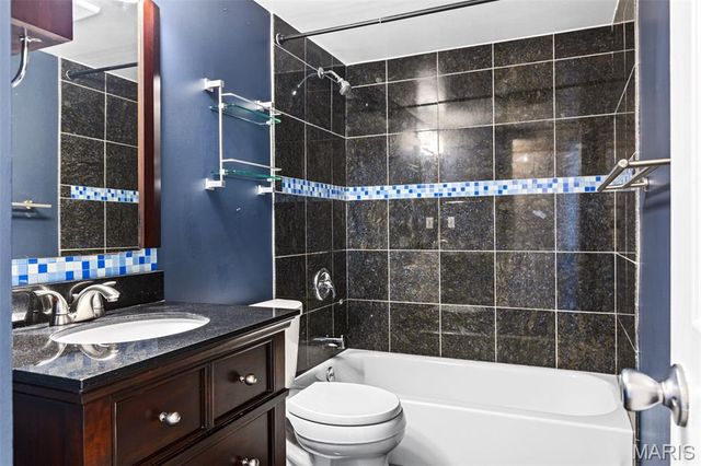 1408 Thrush Place, St Louis, MO 63144