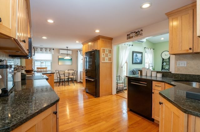 189 West Shore Dr, Marblehead, MA 01945