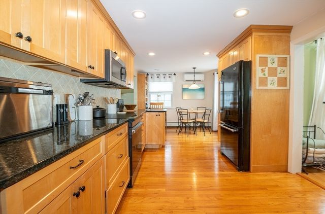 189 West Shore Dr, Marblehead, MA 01945