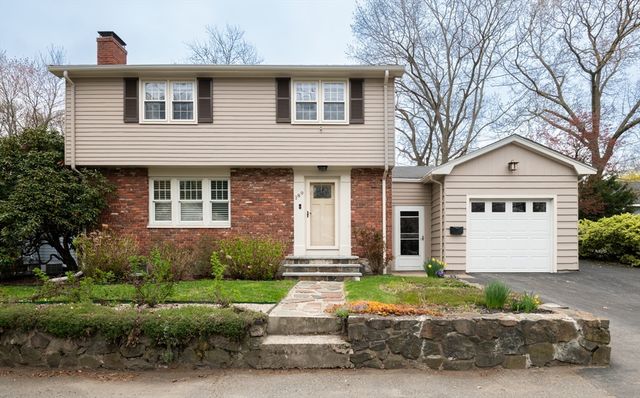 189 West Shore Dr, Marblehead, MA 01945