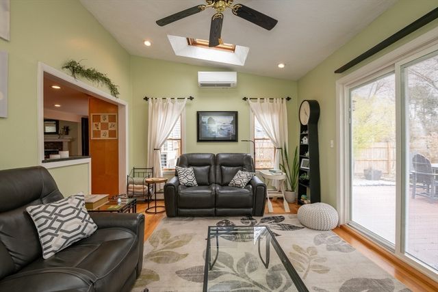 189 West Shore Dr, Marblehead, MA 01945
