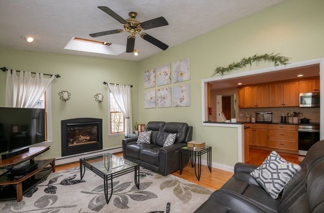 189 West Shore Dr, Marblehead, MA 01945