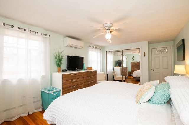 189 West Shore Dr, Marblehead, MA 01945