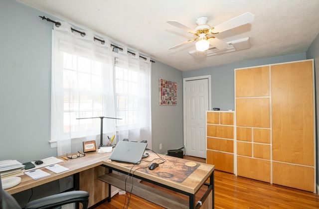 189 West Shore Dr, Marblehead, MA 01945