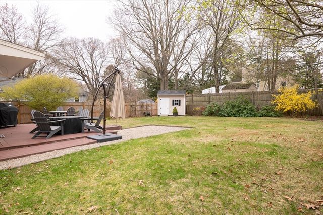 189 West Shore Dr, Marblehead, MA 01945
