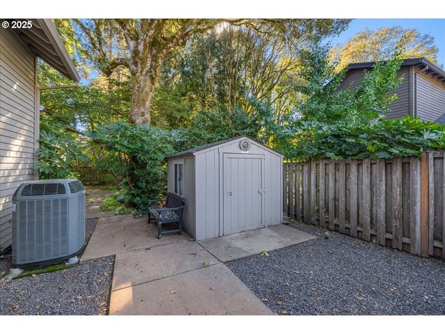 4217 ALBERT Cir, Lake Oswego, OR 97035