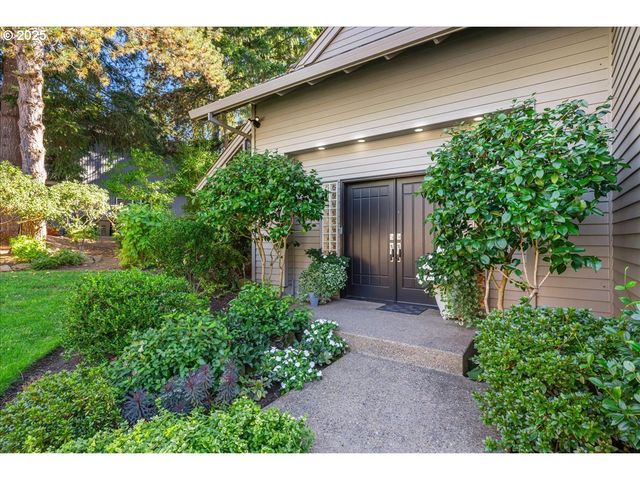 4217 ALBERT Cir, Lake Oswego, OR 97035