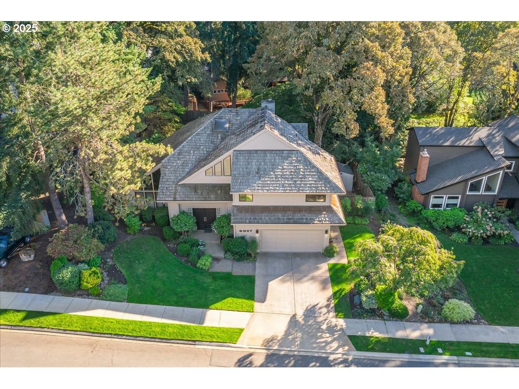 4217 ALBERT Cir, Lake Oswego, OR 97035