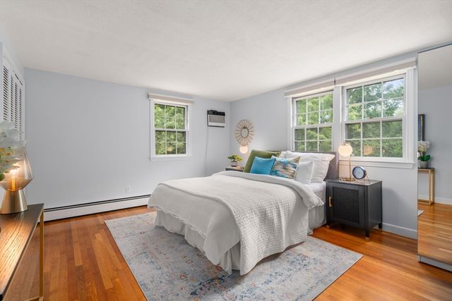 108 Greenwood Rd, Andover, MA 01810